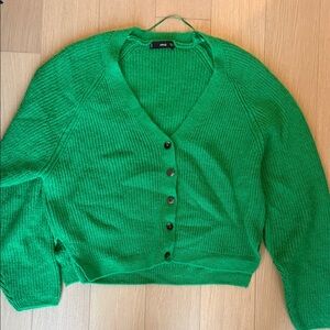 [New] Mango Kelly Green V-Neck Button-Up Ribbed Cardigan